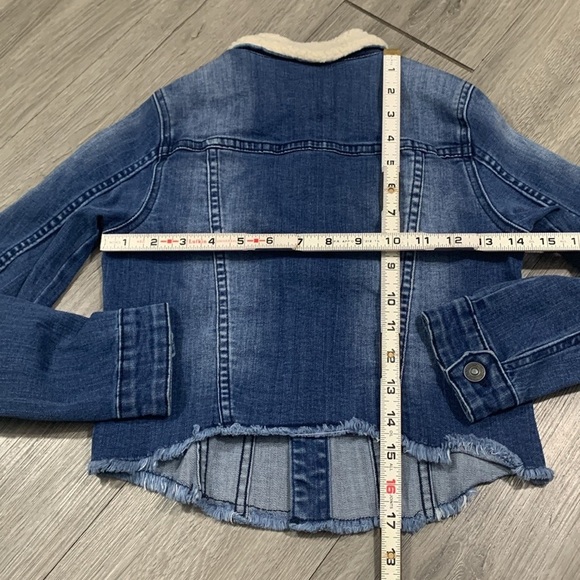 Hudson Fray Hem Sherpa Collar Medium Wash Stretch Denim Jacket Girls size M - Picture 8 of 10
